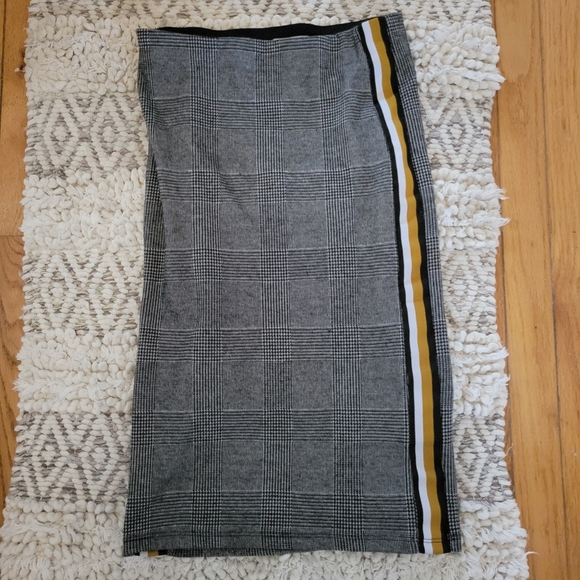 Zara pencil skirt - Picture 1 of 2